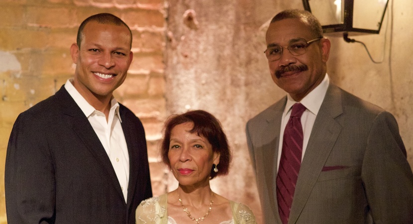 Bruce Strothers, Managing Counsel of The Coca-Cola Company, poses with his Mom, who flew in from Seattle for the event, and LCLD Founding Chair Rick Palmore. (Photo by Charles Belt)