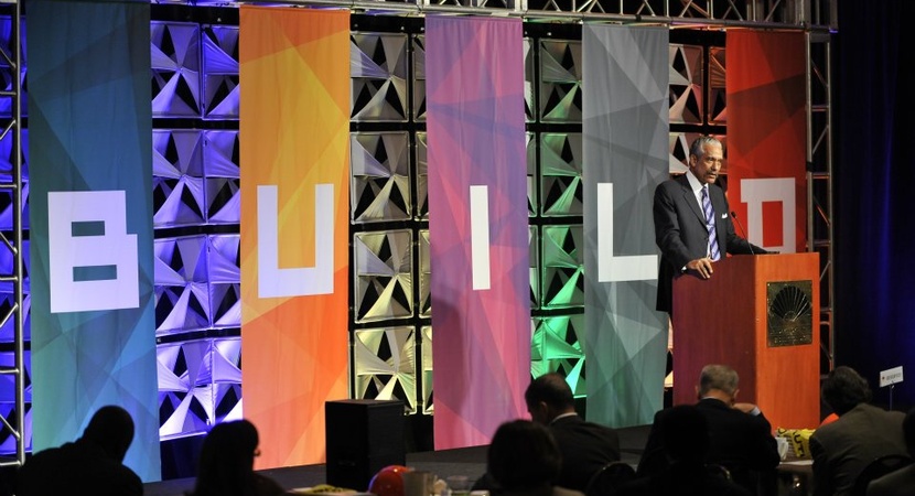 Robert Grey, LCLD President, addresses Members at the 2011 Annual Meeting in Washington, D.C. (Photo by Joe Mahoney)